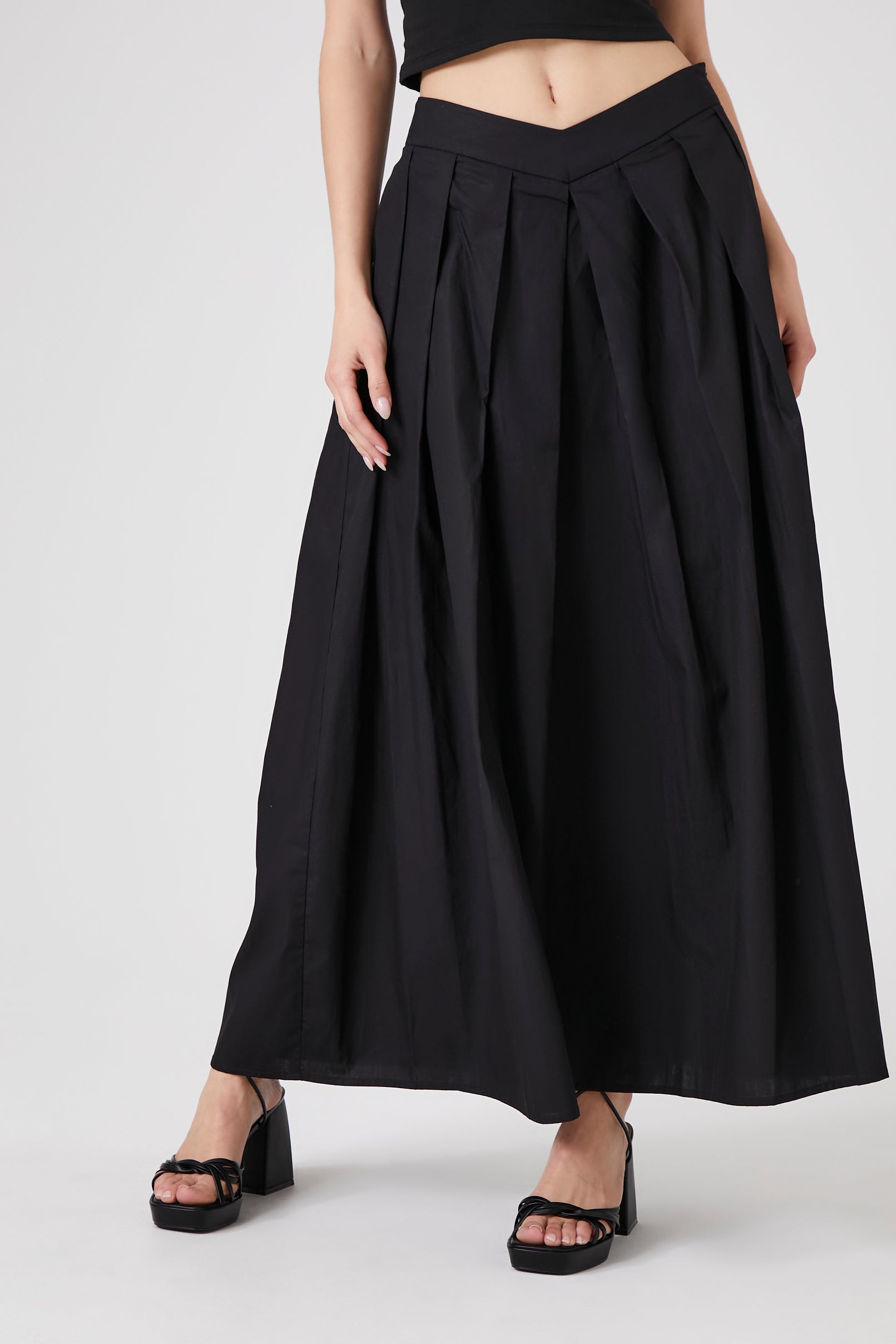 Black Pleated Poplin Maxi Skirt 1