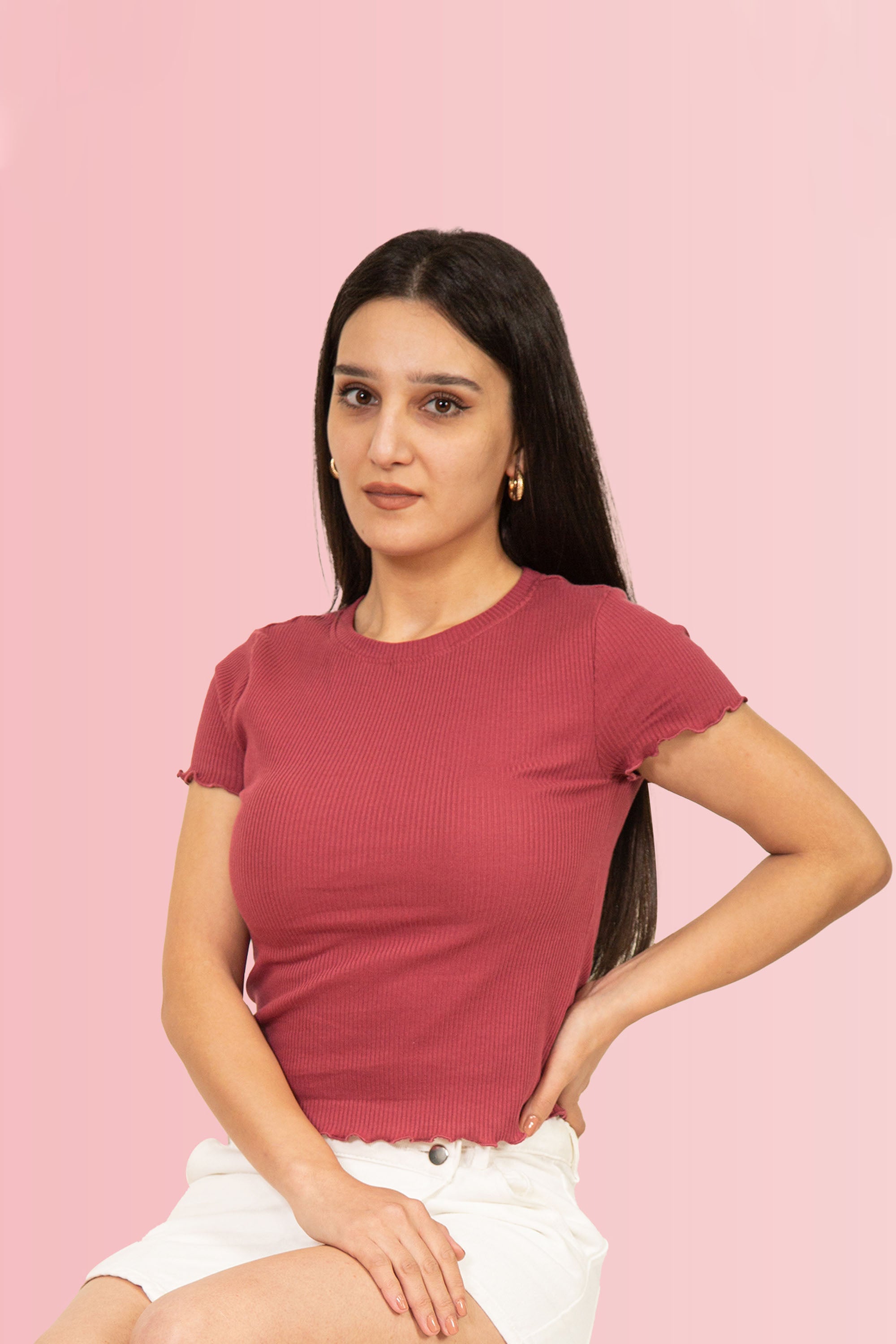 Red Lettuce-Edge Cropped Tee