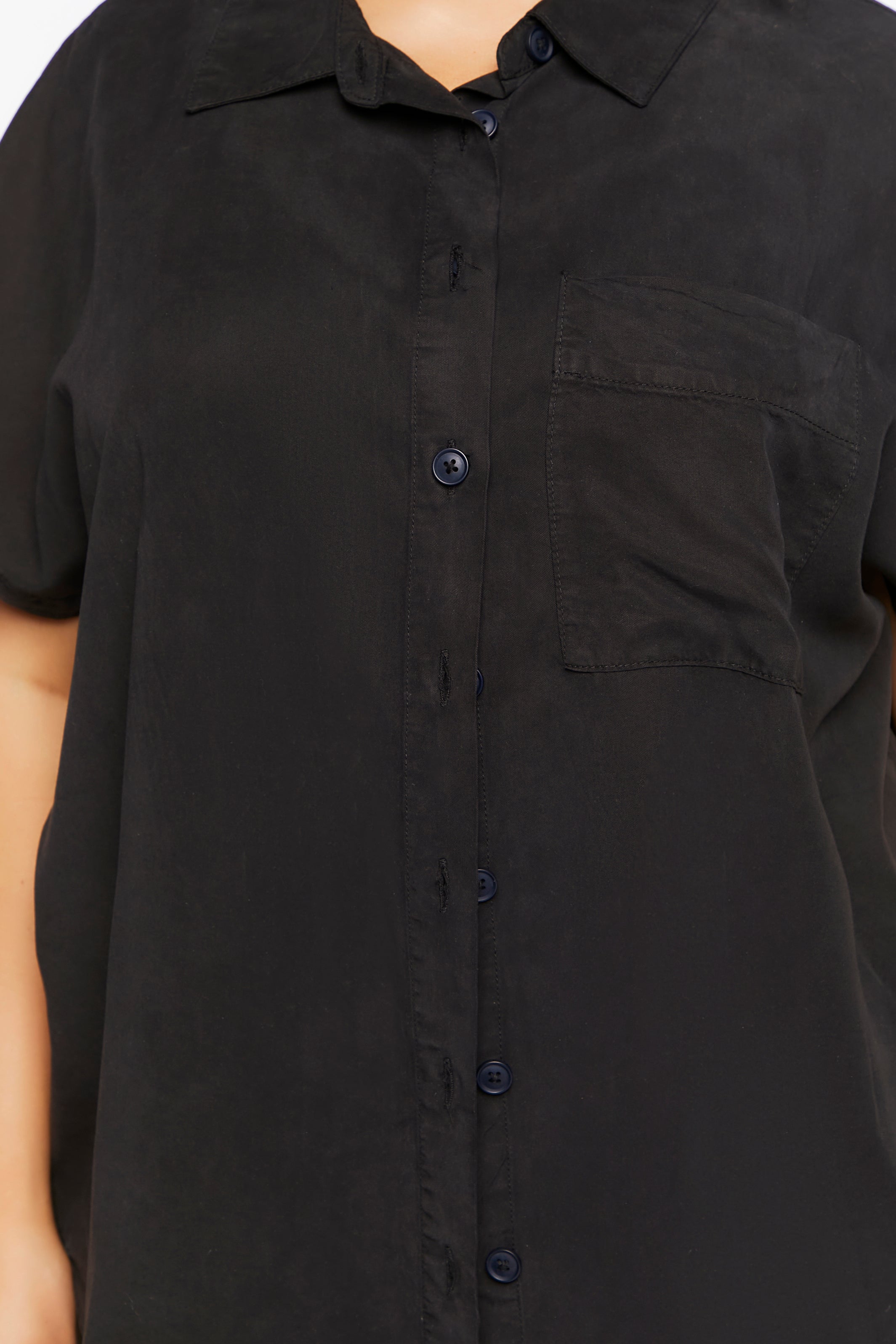 Black Plus Size Cap Sleeve Twill Shirt 4